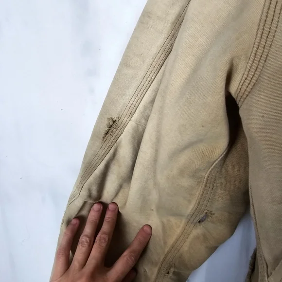 Vintage Carhartt Thrashed Worn In Faded Arctic Duck Canvas Chore Coat - Picture 13 of 16
